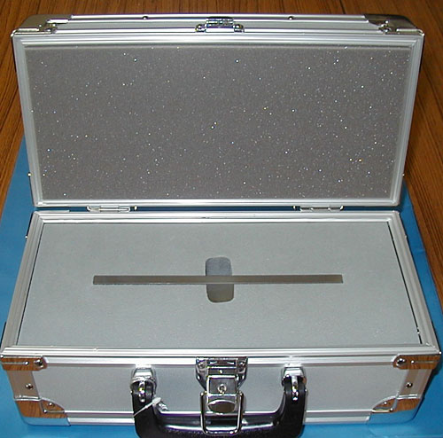 Example 2: Individual case made of aluminum