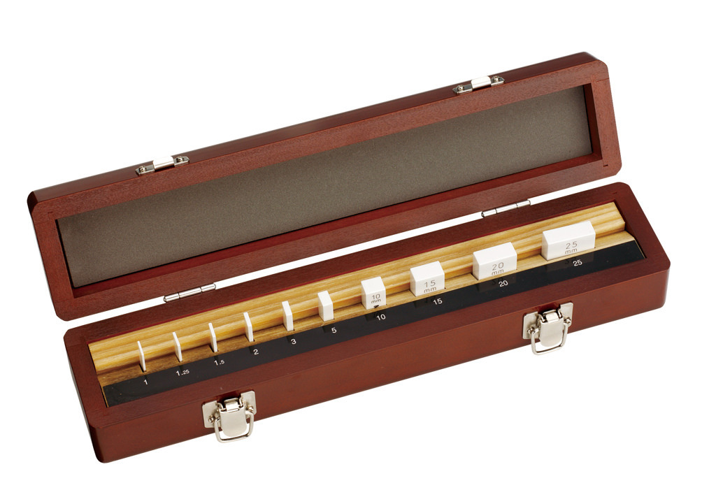 ミツトヨ (Mitutoyo) 単体レクタンギュラゲージブロック 611551-02 (鋼製) ミツトヨ (Mitutoyo) 単体レクタンギュラゲージブロック 613658-013