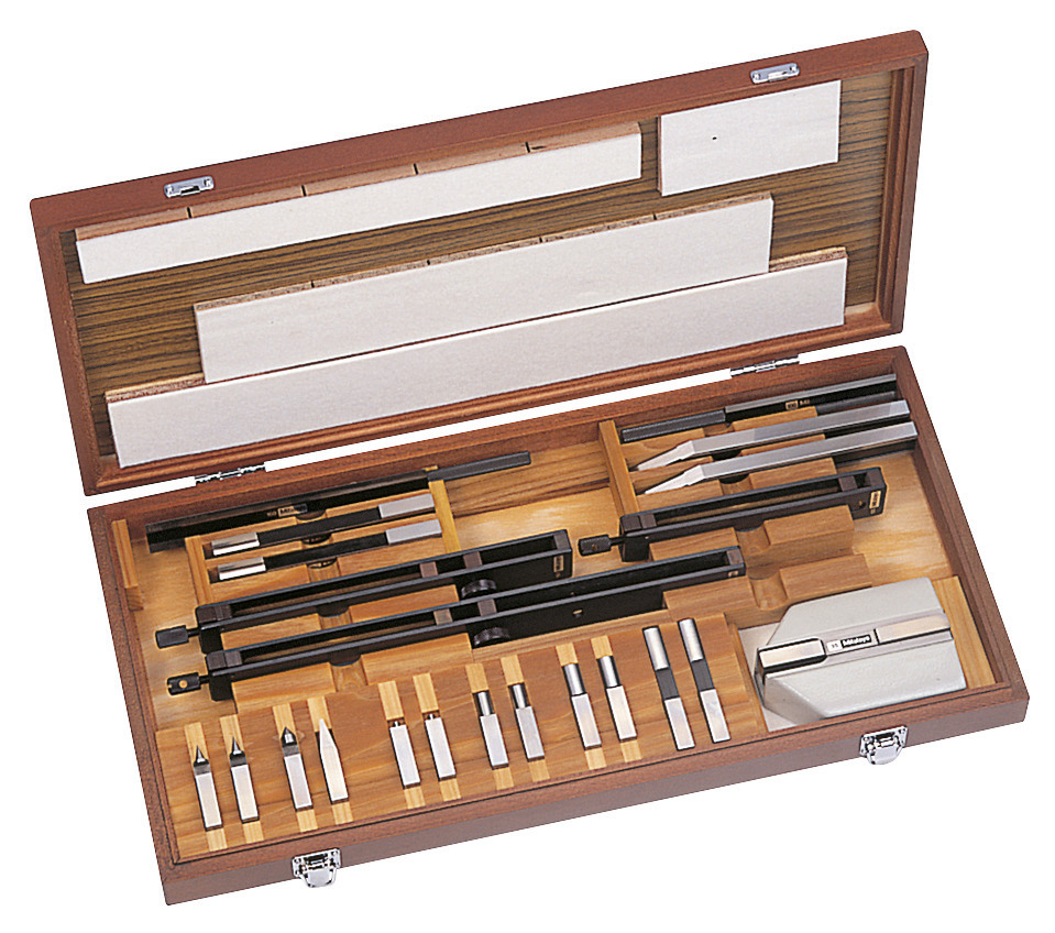 ミツトヨ (Mitutoyo) 単体レクタンギュラゲージブロック 611671-013 (鋼製)(校正証明書付)